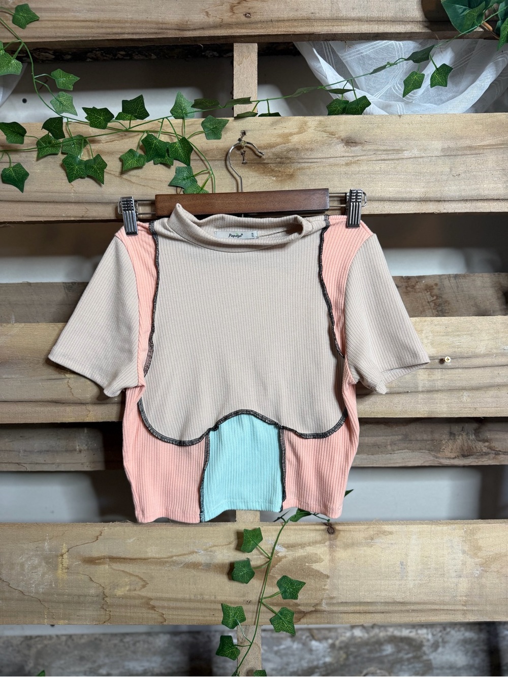 Papaya Beige, Peach & Mint Colorblock Ribbed Crop Top